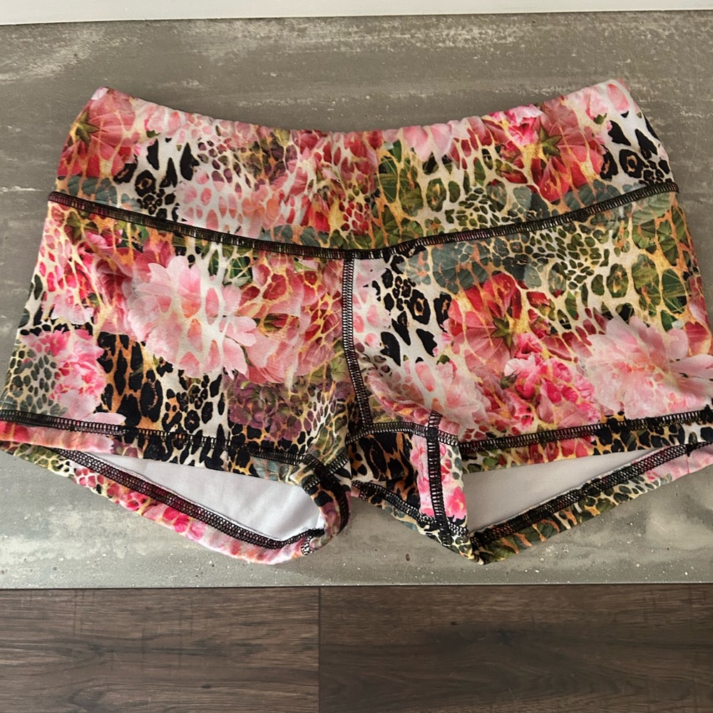 Fleo shorties
